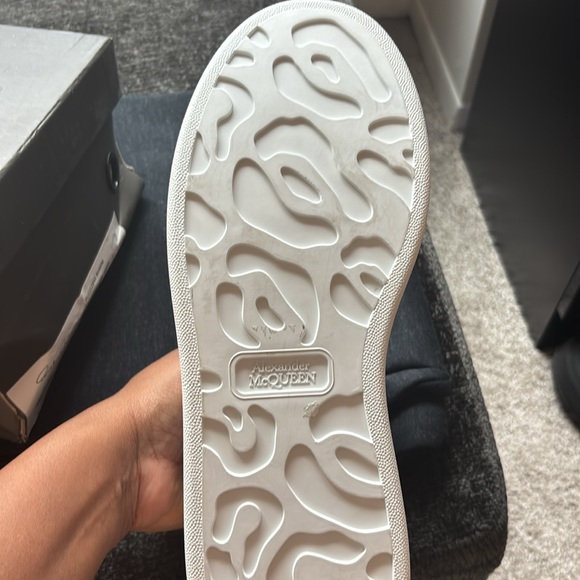 Shoes - Picture 3 of 4